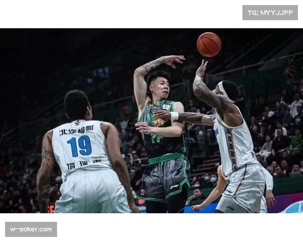 布罗金顿同步抵达沈阳 辽宁双小外配置应对季后赛席位危机